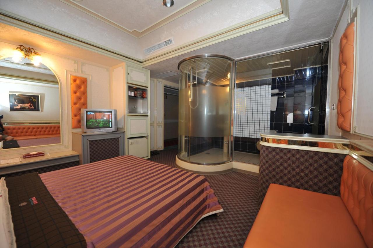 Cyue Chao Hotel Taoyuan Exterior foto